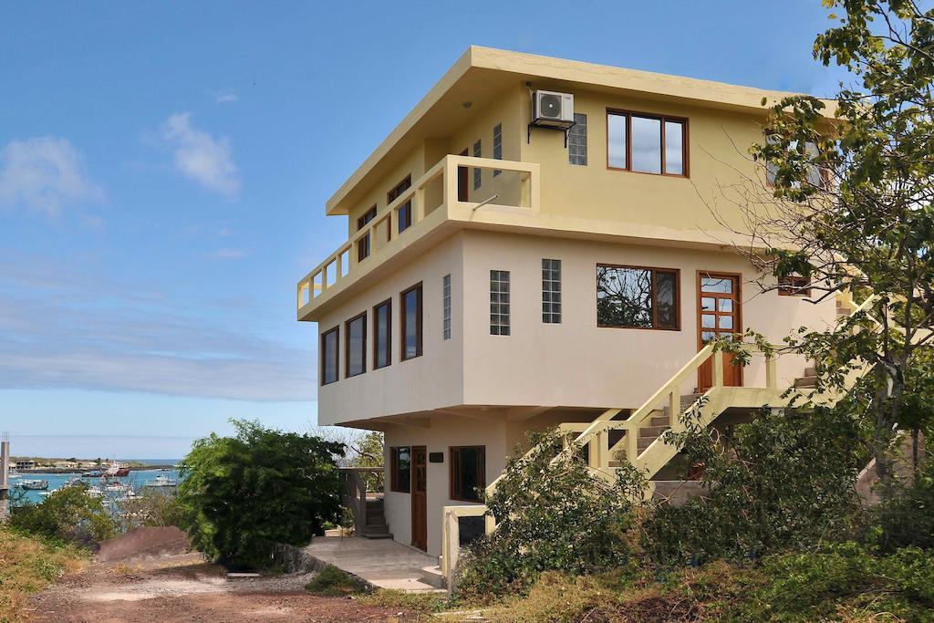 The Galeodan Suites Puerto Baquerizo Moreno Szoba fotó
