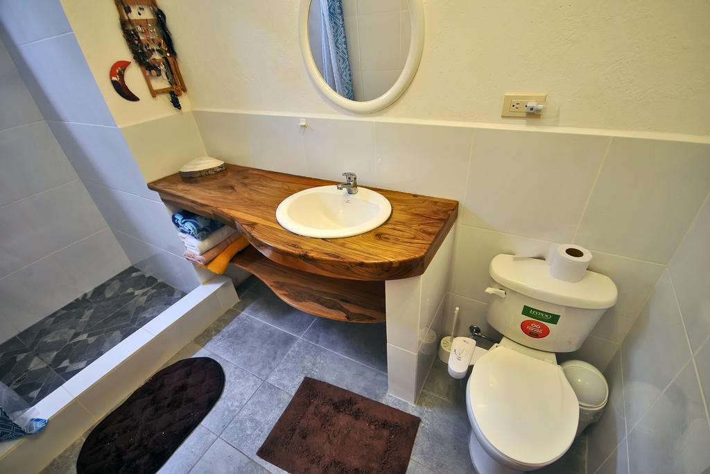 The Galeodan Suites Puerto Baquerizo Moreno Kültér fotó